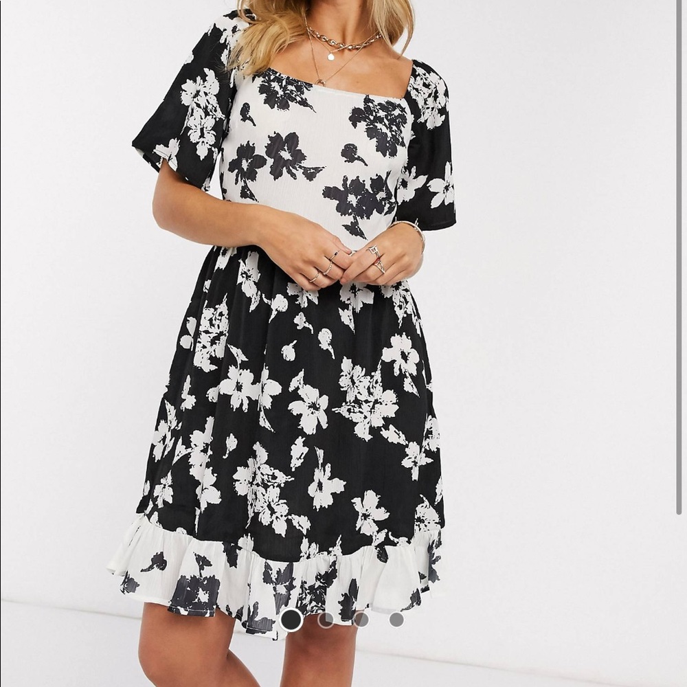ASOS Black and White Dress! Size 38
